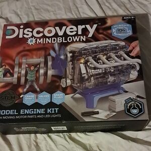 Discovery Mindblown Engine Kit with Blue and Silver Parts